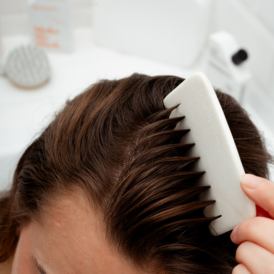 combing for for spine Mother-of-Pearl Quartz Comb