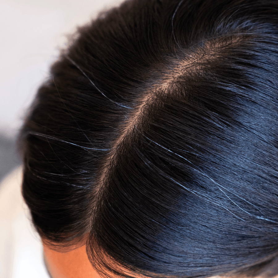 Comment limiter l'apparition des cheveux blancs ? - MakeMyMask