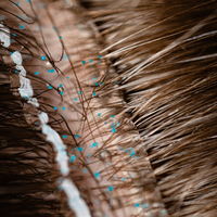 Gommage Actif Anti-Âge - Prévention cheveux blancs